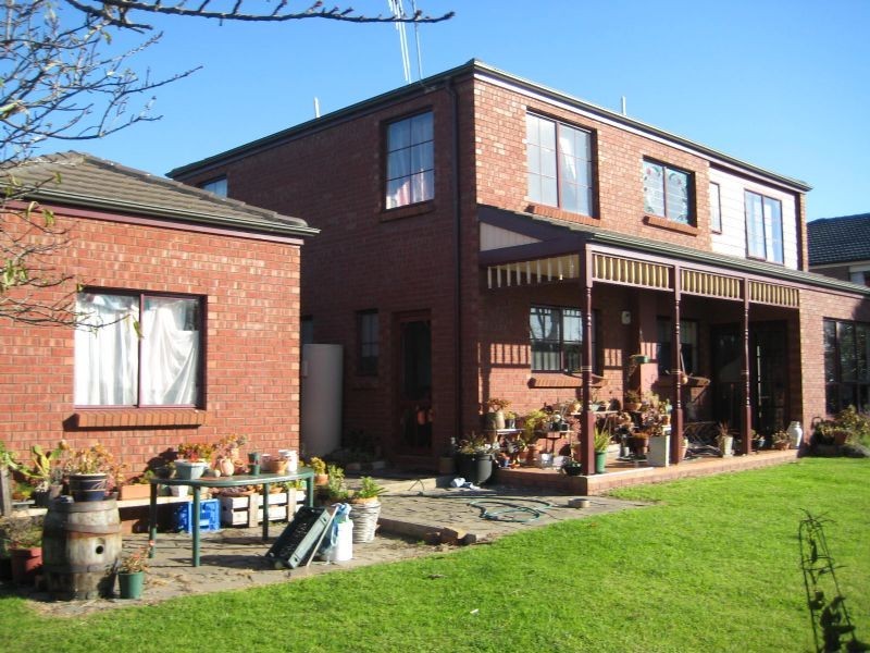 2 Seaview Way, Port Fairy VIC 3284