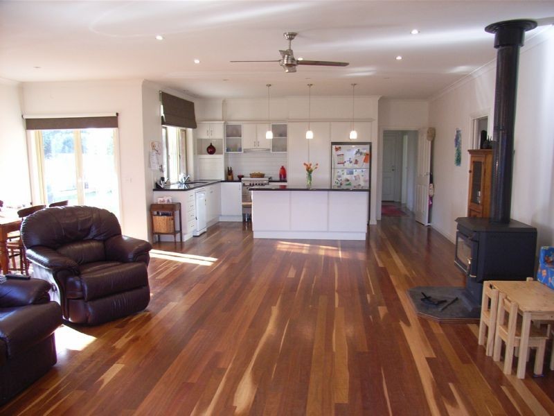 9 Gratton St, Port Fairy VIC 3284