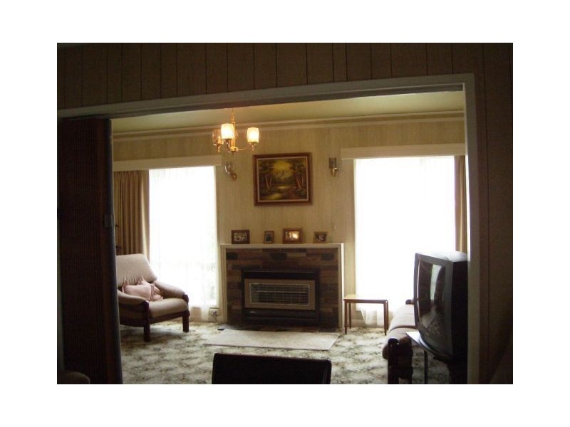 3 Earl, Port Fairy VIC 3284