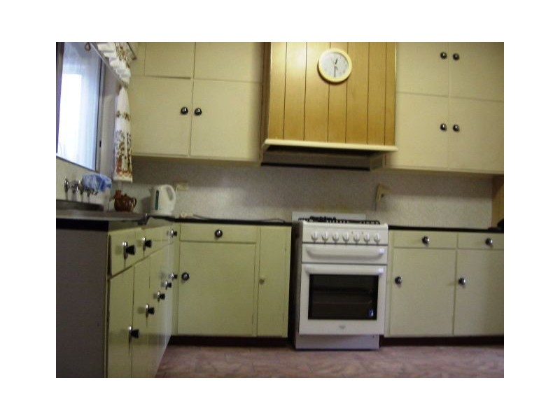 3 Earl, Port Fairy VIC 3284