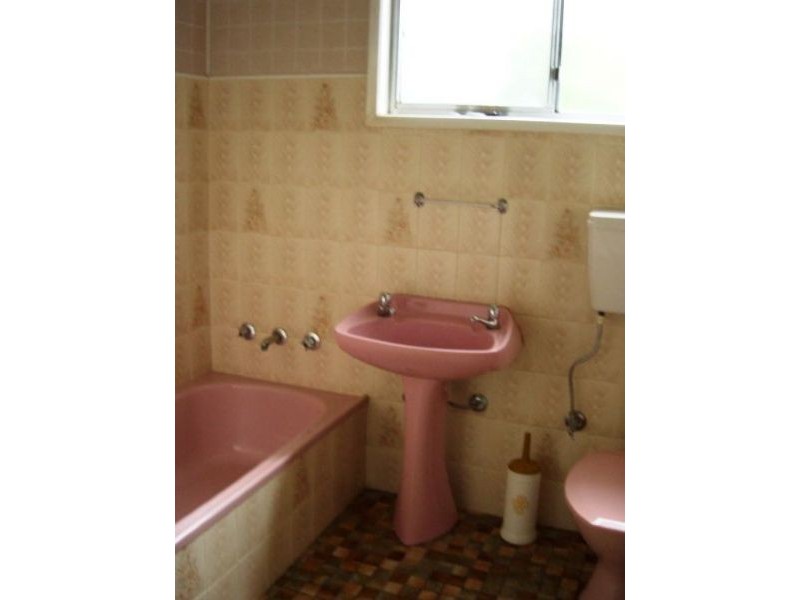 3 Earl, Port Fairy VIC 3284