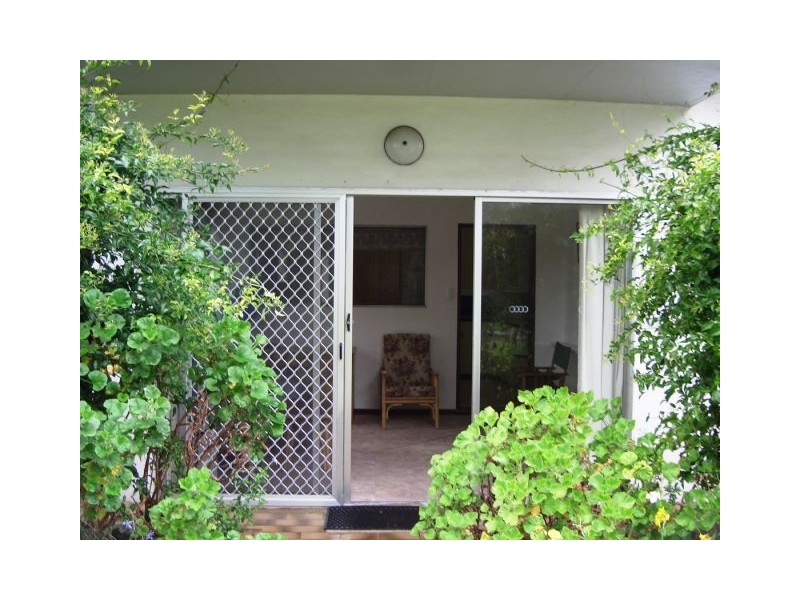 3 Earl, Port Fairy VIC 3284