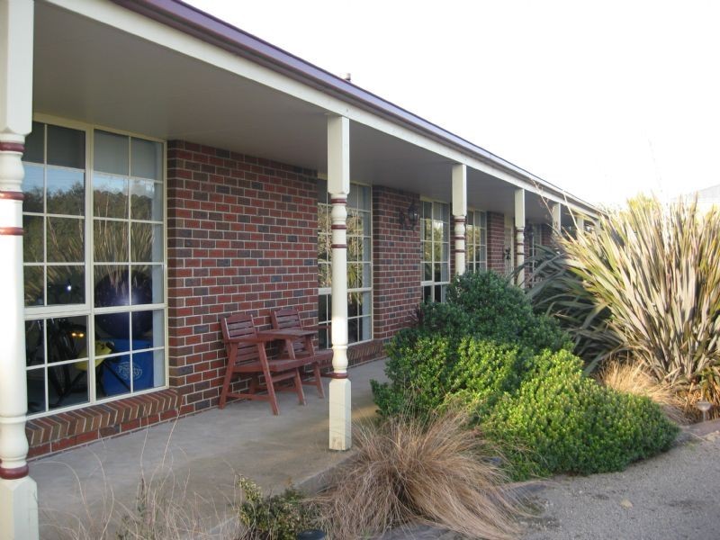 99 Barlings Road, Tower Hill VIC 3283