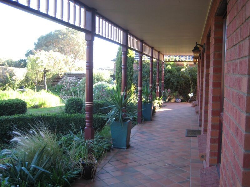 2 Seaview Way, Port Fairy VIC 3284