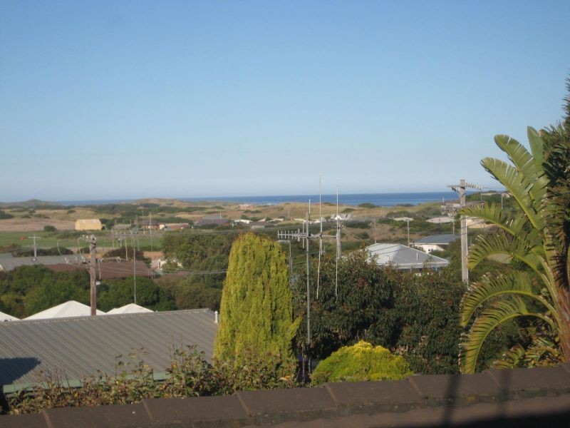 2 Seaview Way, Port Fairy VIC 3284