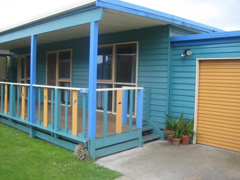 30 Reardon St, Port Fairy VIC 3284
