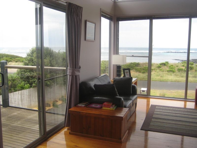 70 Ocean Drive, Port Fairy VIC 3284