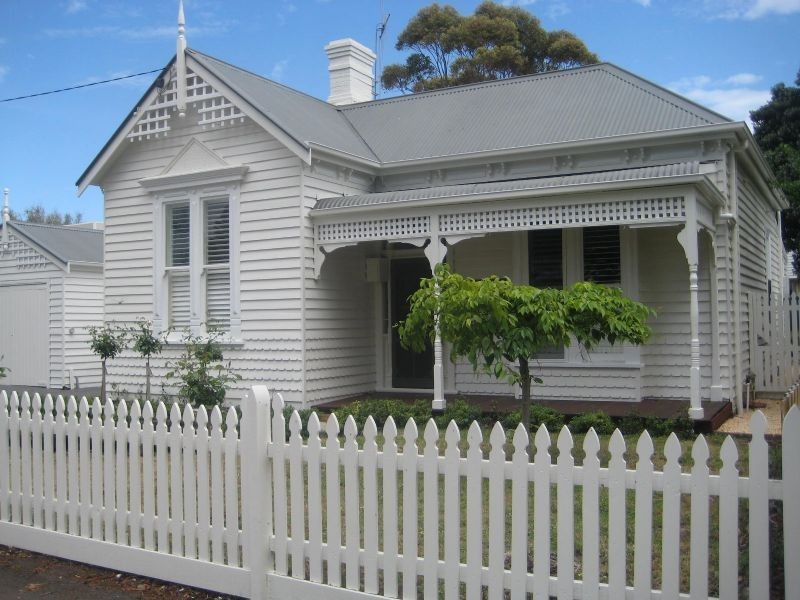 96 Gipps St, Port Fairy VIC 3284