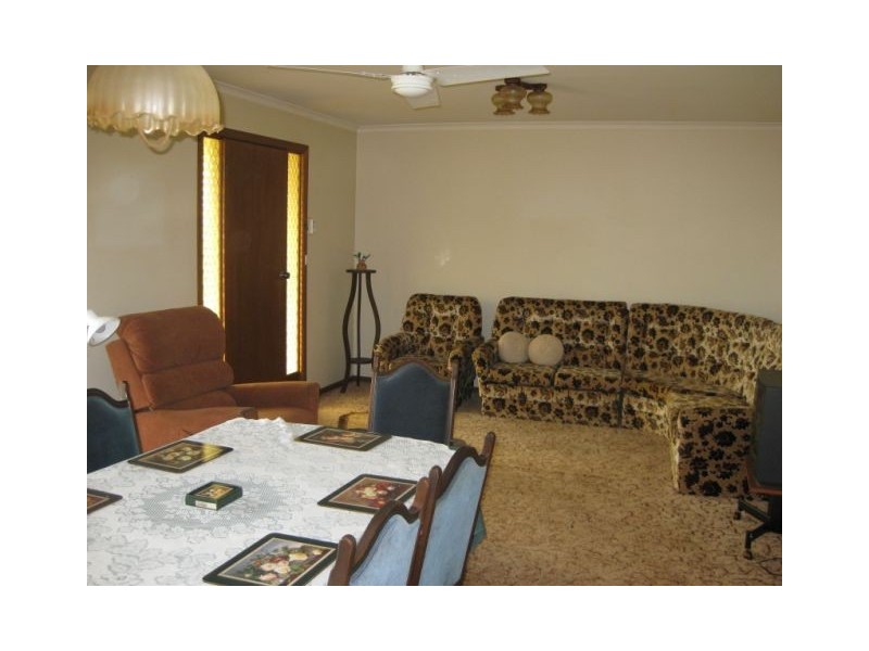32 Station, Koroit VIC 3282