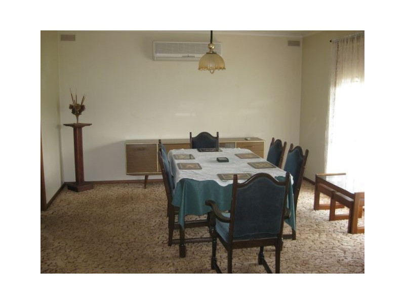 32 Station, Koroit VIC 3282