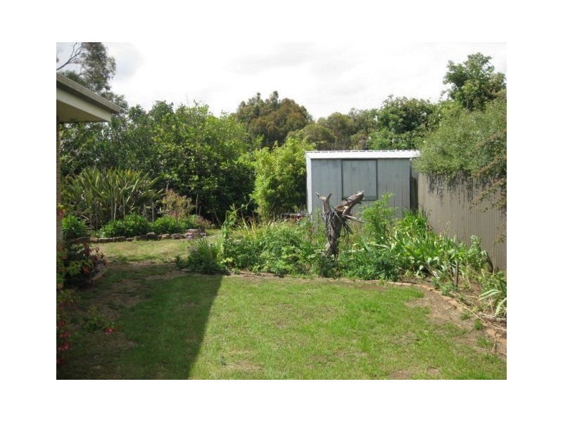 32 Station, Koroit VIC 3282