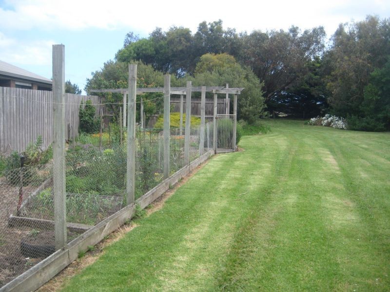 6 The Esplanade, Narrawong VIC 3285