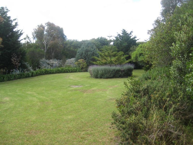 6 The Esplanade, Narrawong VIC 3285