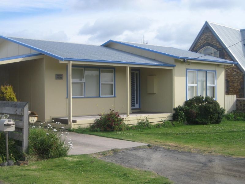 10 Singleton Street, Port Fairy VIC 3284