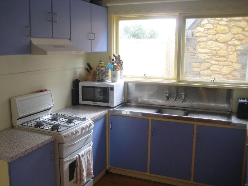 10 Singleton Street, Port Fairy VIC 3284