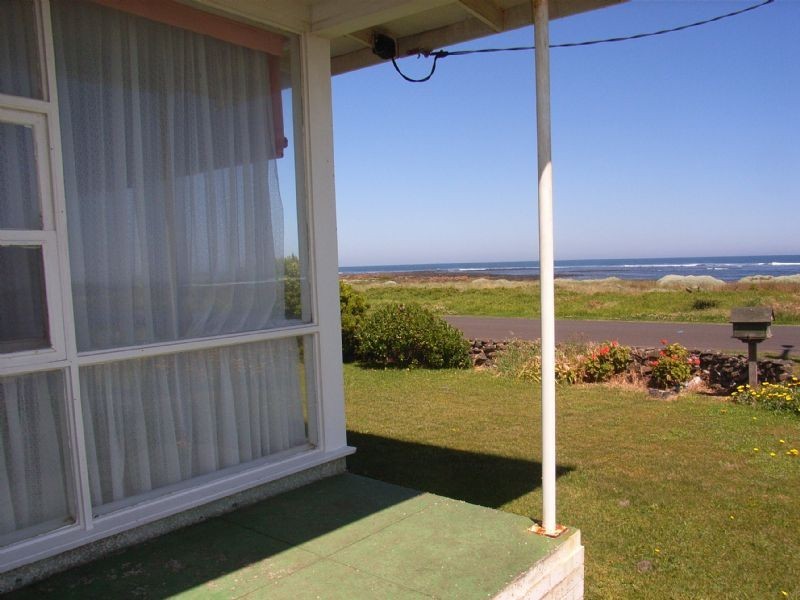 52  Ocean Drive, Port Fairy VIC 3284