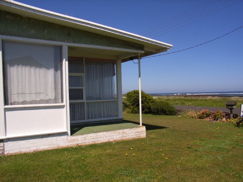 52  Ocean Drive, Port Fairy VIC 3284