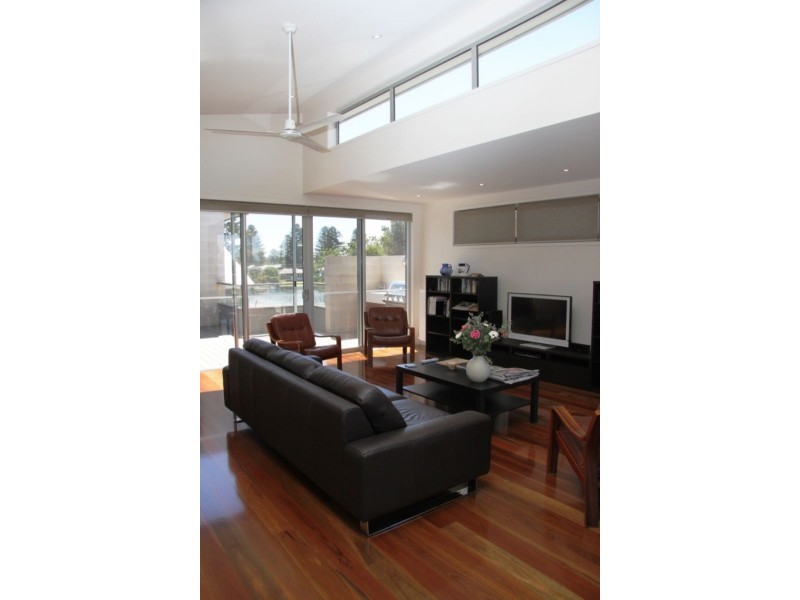 56 Griffith St, Port Fairy VIC 3284