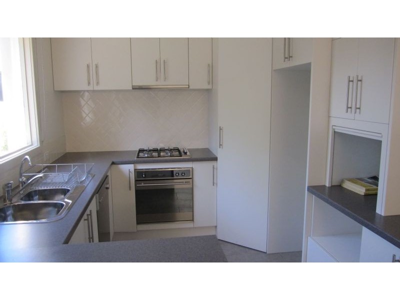 62b Bank St, Port Fairy VIC 3284