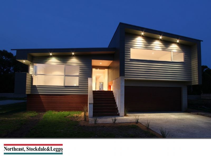 8 Mariner Court, Port Fairy VIC 3284