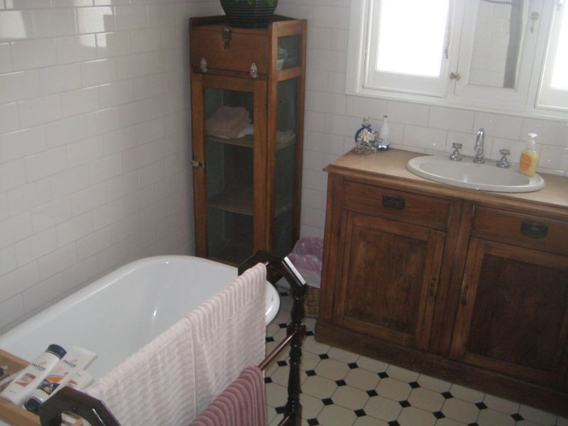 16 Villiers St, Port Fairy VIC 3284