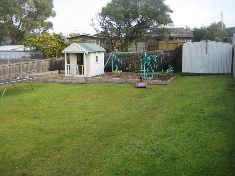 16 Villiers St, Port Fairy VIC 3284