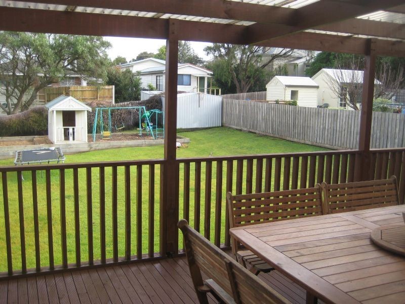 16 Villiers St, Port Fairy VIC 3284