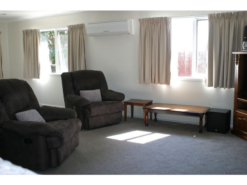 214 Princes Hwy, Port Fairy VIC 3284