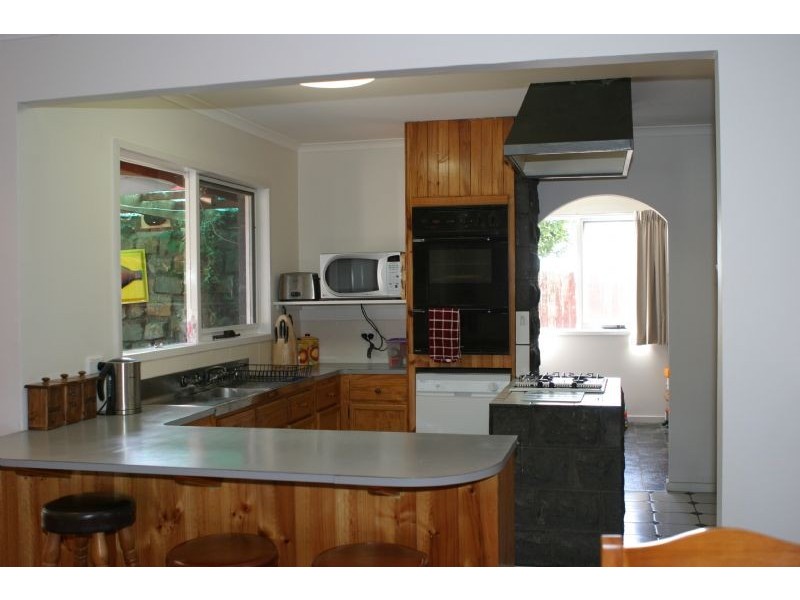 214 Princes Hwy, Port Fairy VIC 3284