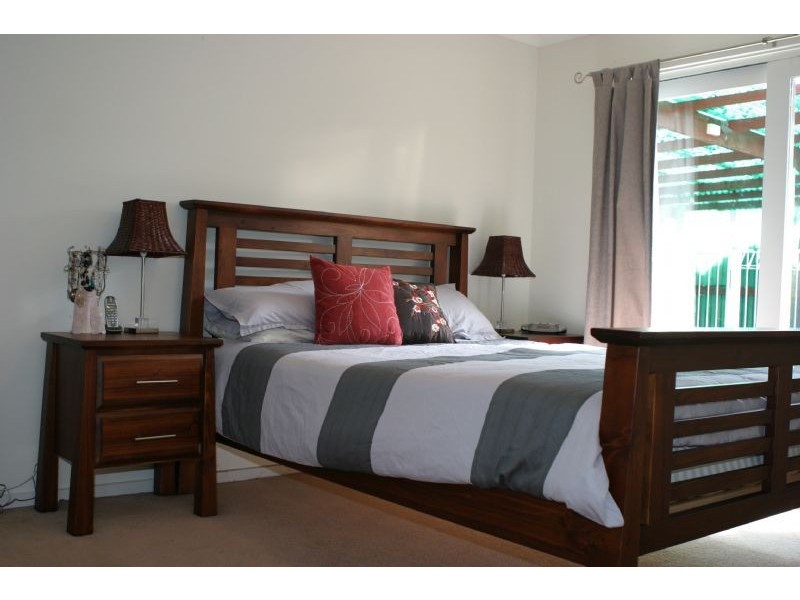214 Princes Hwy, Port Fairy VIC 3284