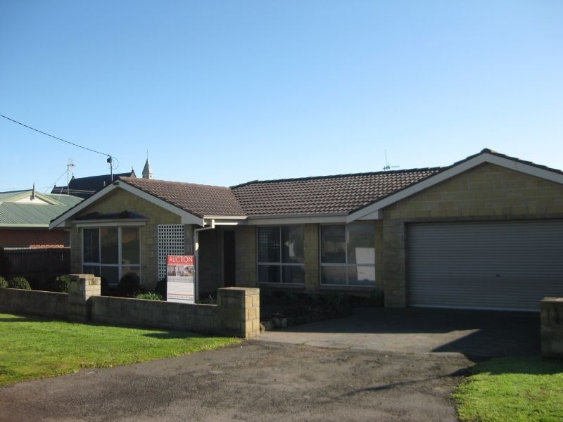 4 Avery St, Port Fairy VIC 3284
