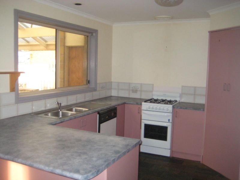 4 Avery St, Port Fairy VIC 3284