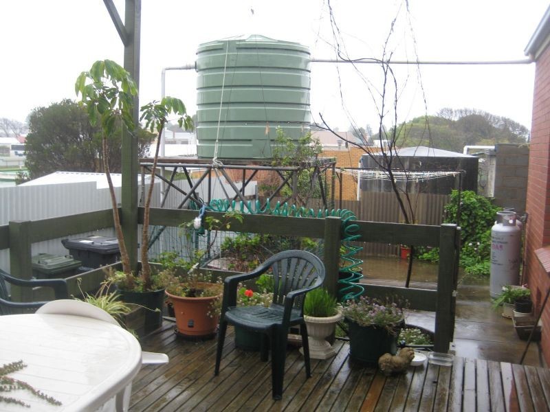 Unit 4/64  Cox, Port Fairy VIC 3284