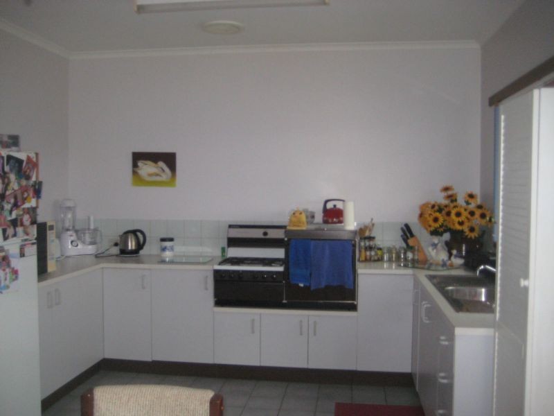 Unit 4/64  Cox, Port Fairy VIC 3284