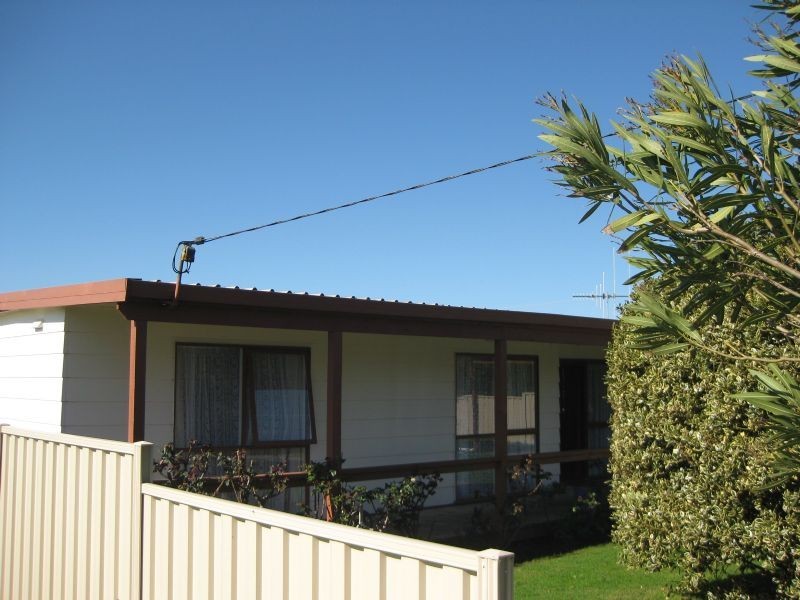 145 Princes Hwy, Port Fairy VIC 3284