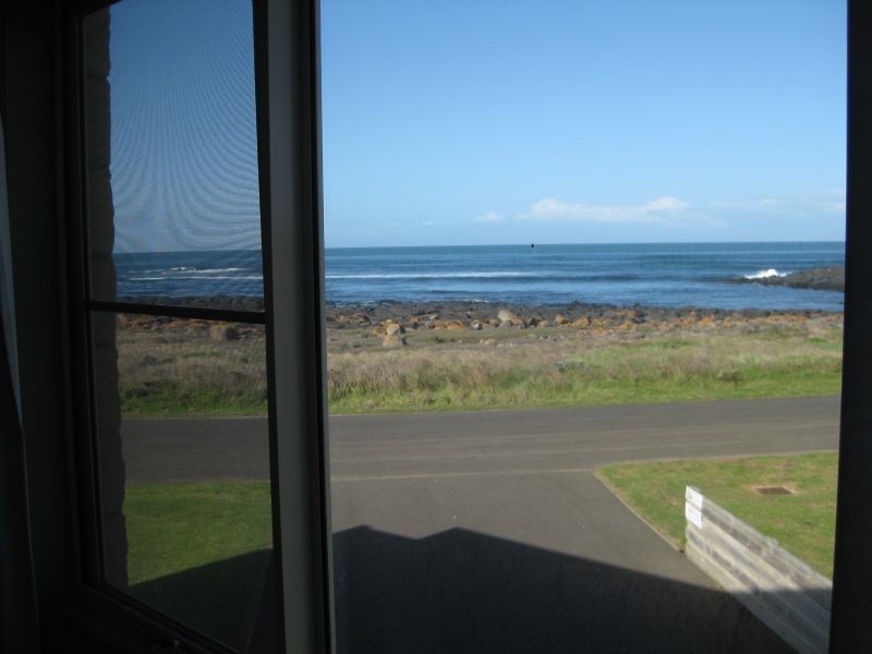 104 Ocean Drive, Port Fairy VIC 3284