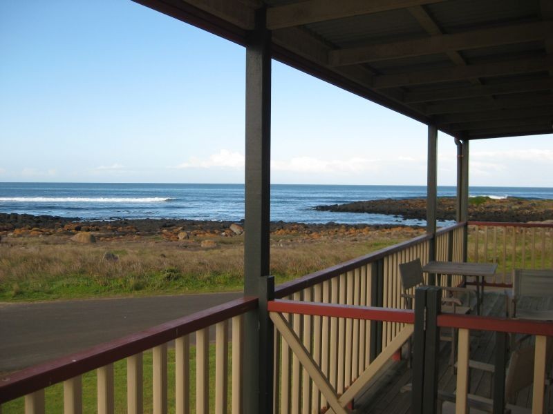 104 Ocean Drive, Port Fairy VIC 3284