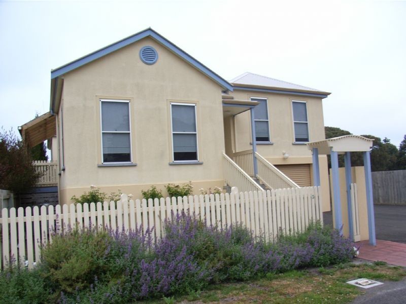 1/3 Castwood Place, Port Fairy VIC 3284