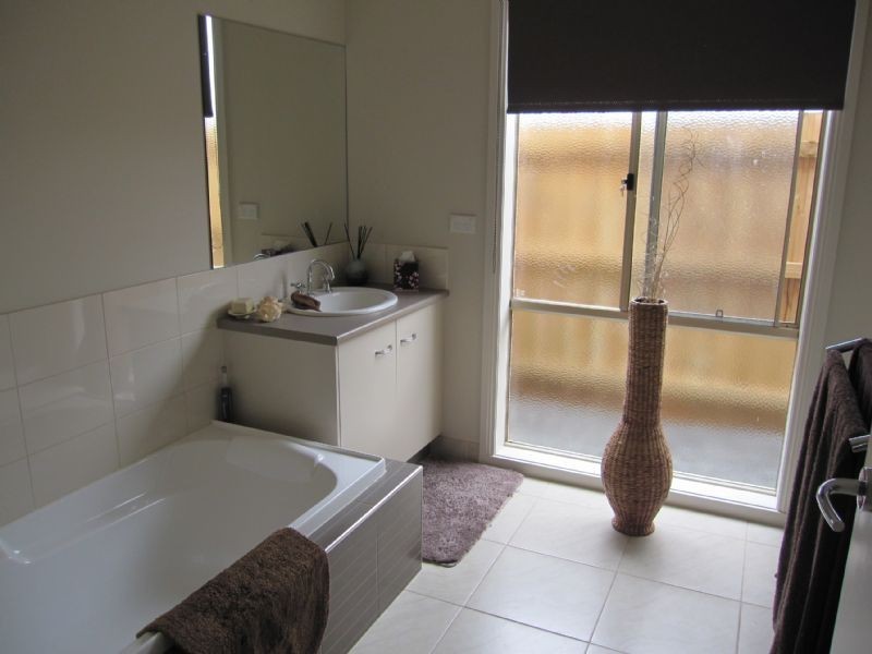 24 Dyson Street, Port Fairy VIC 3284