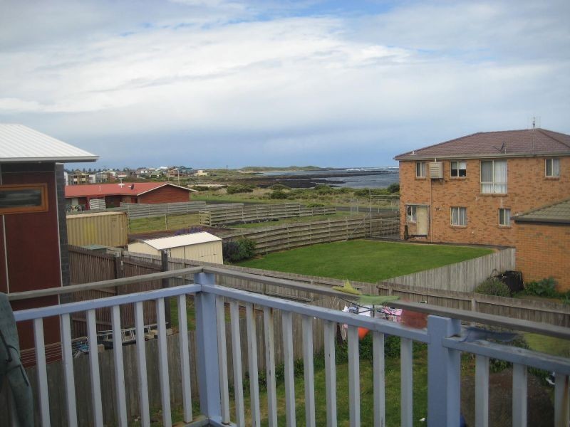 15 Anna Catherine Drive, Port Fairy VIC 3284