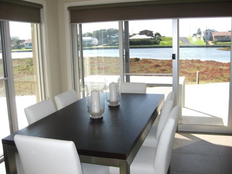 105 Gipps St, Port Fairy VIC 3284