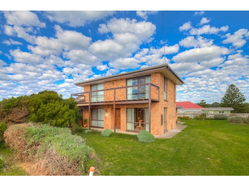 101 Beach St, Port Fairy VIC 3284