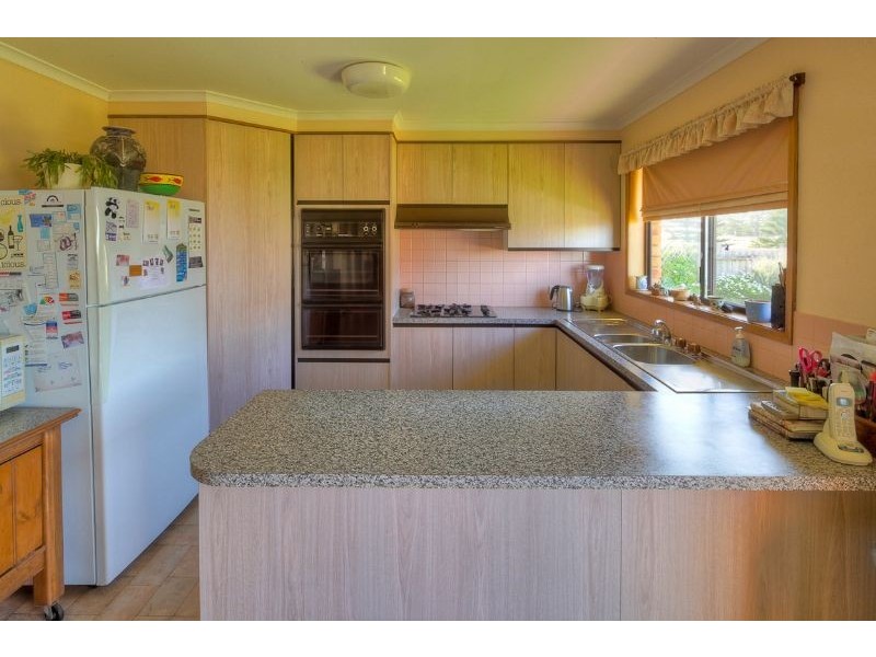 101 Beach St, Port Fairy VIC 3284