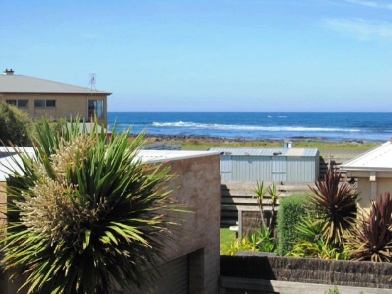 5 Anna Catherine Drive, Port Fairy VIC 3284