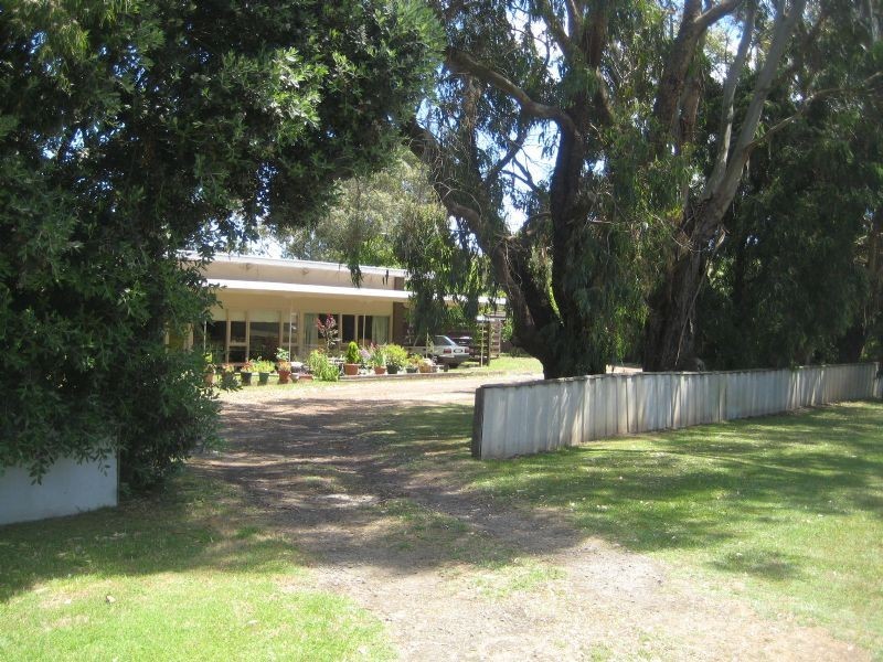 144 Princes Hwy, Port Fairy VIC 3284