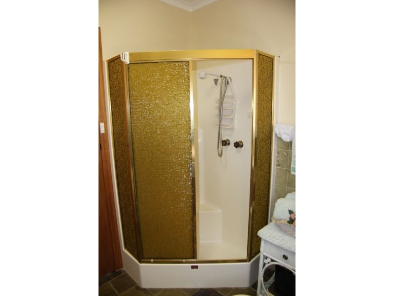 3 Eumeralla Street, Macarthur VIC 3286