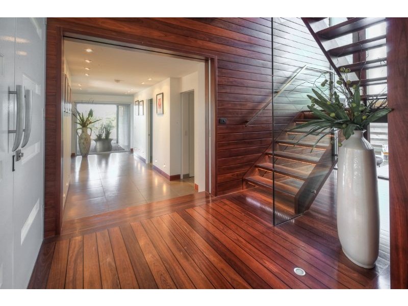 64 Ocean Drive, Port Fairy VIC 3284