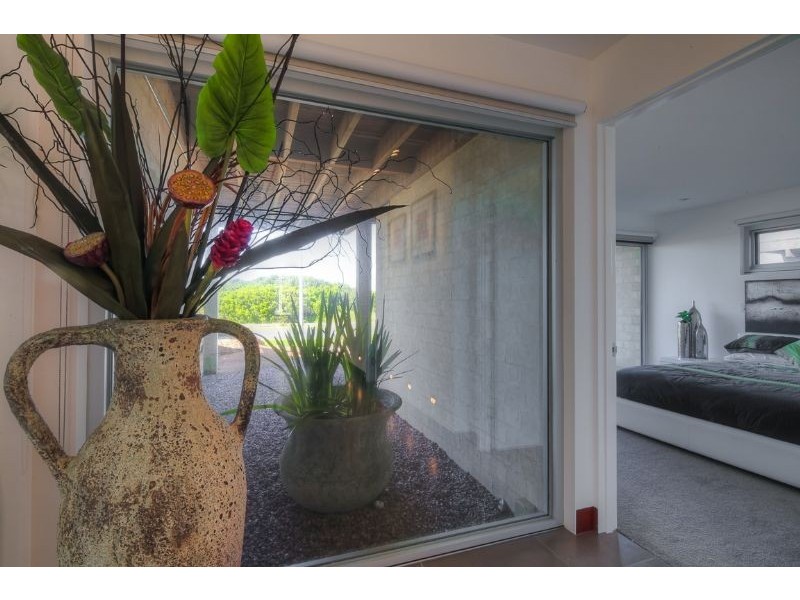 64 Ocean Drive, Port Fairy VIC 3284