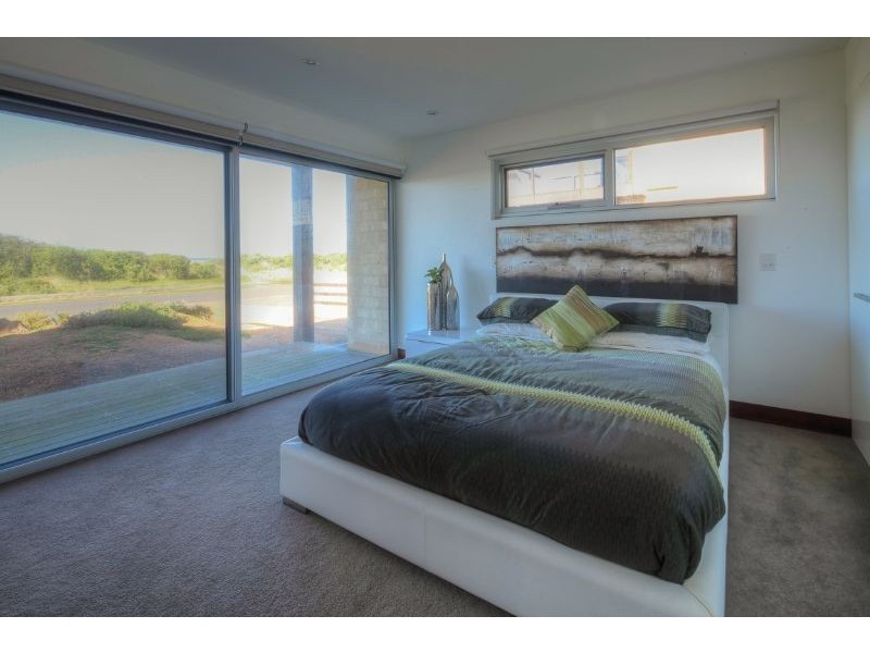 64 Ocean Drive, Port Fairy VIC 3284