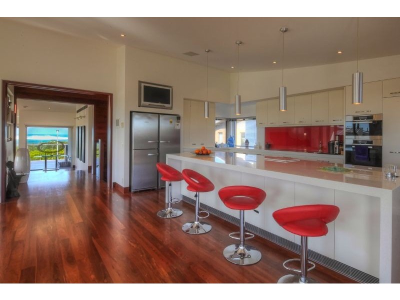 64 Ocean Drive, Port Fairy VIC 3284